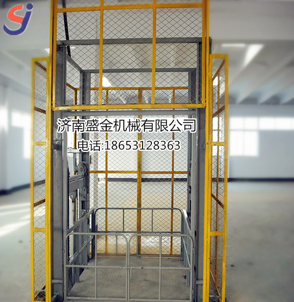 使用防爆導(dǎo)軌式升降機(jī)的好處 發(fā)布時(shí)間:2017-11-11 16:13:40 來源:濟(jì)南盛金升降平臺(tái)機(jī)械有限公司 點(diǎn)擊:49 使用防爆導(dǎo)軌升降機(jī)的好處 從近幾年的防爆導(dǎo)軌式升降(圖3) \